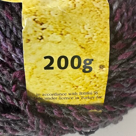 James C. Brett Yarn Marble Chunky 100% Acrylic 200 gr MC57 Red Purple - Picture 3 of 10